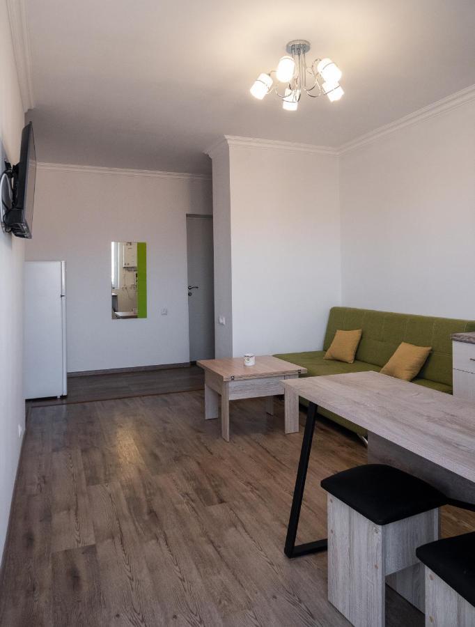 Bright Apartment On 13Th Floor Γιερεβάν Εξωτερικό φωτογραφία